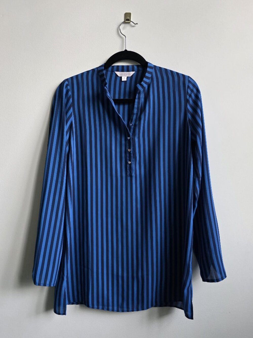 Charming Charlie Blue & Navy Vertical Striped Popover Long-Sleeved Blouse, Small